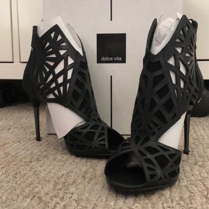 4” Dolce Vita Hadrian laser cut heels